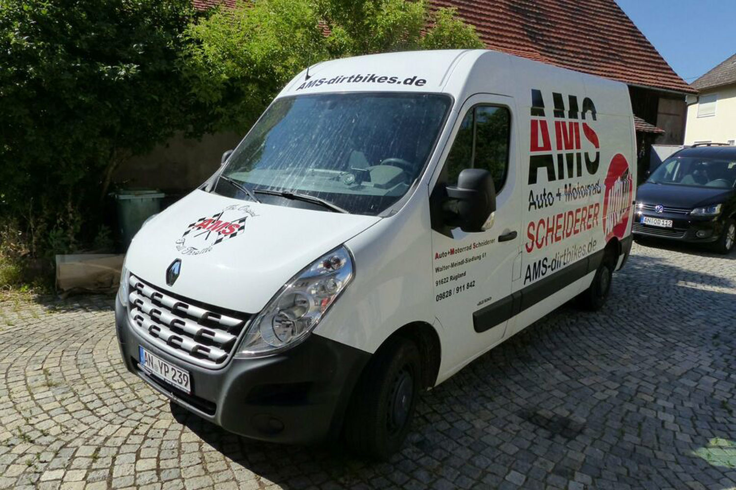 ZAMS-Service-car.JPG